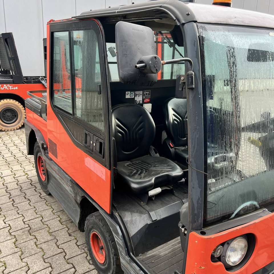 Linde P250 SWB (127) - Schleppfahrzeug: das Bild 4 Linde P250 SWB (127) - Schleppfahrzeug: das Bild 4