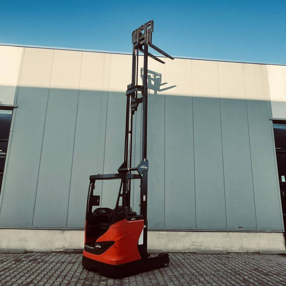 Schubmaststapler Linde R14 (1120): das Bild 6