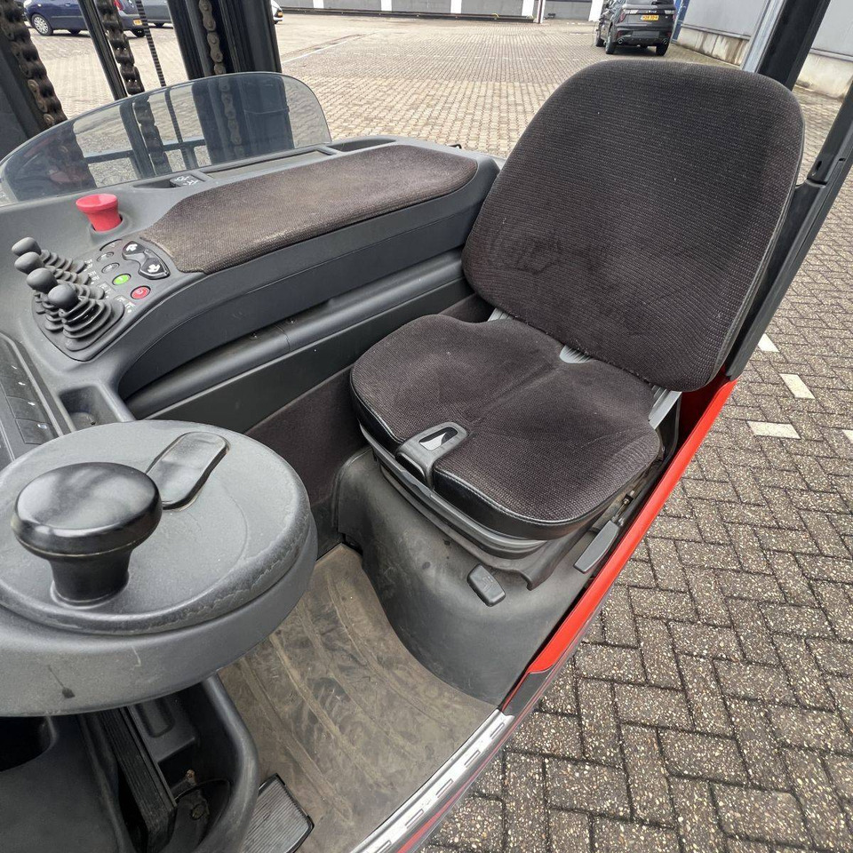 Linde R14HD (1120) - Schubmaststapler: das Bild 4 Linde R14HD (1120) - Schubmaststapler: das Bild 4