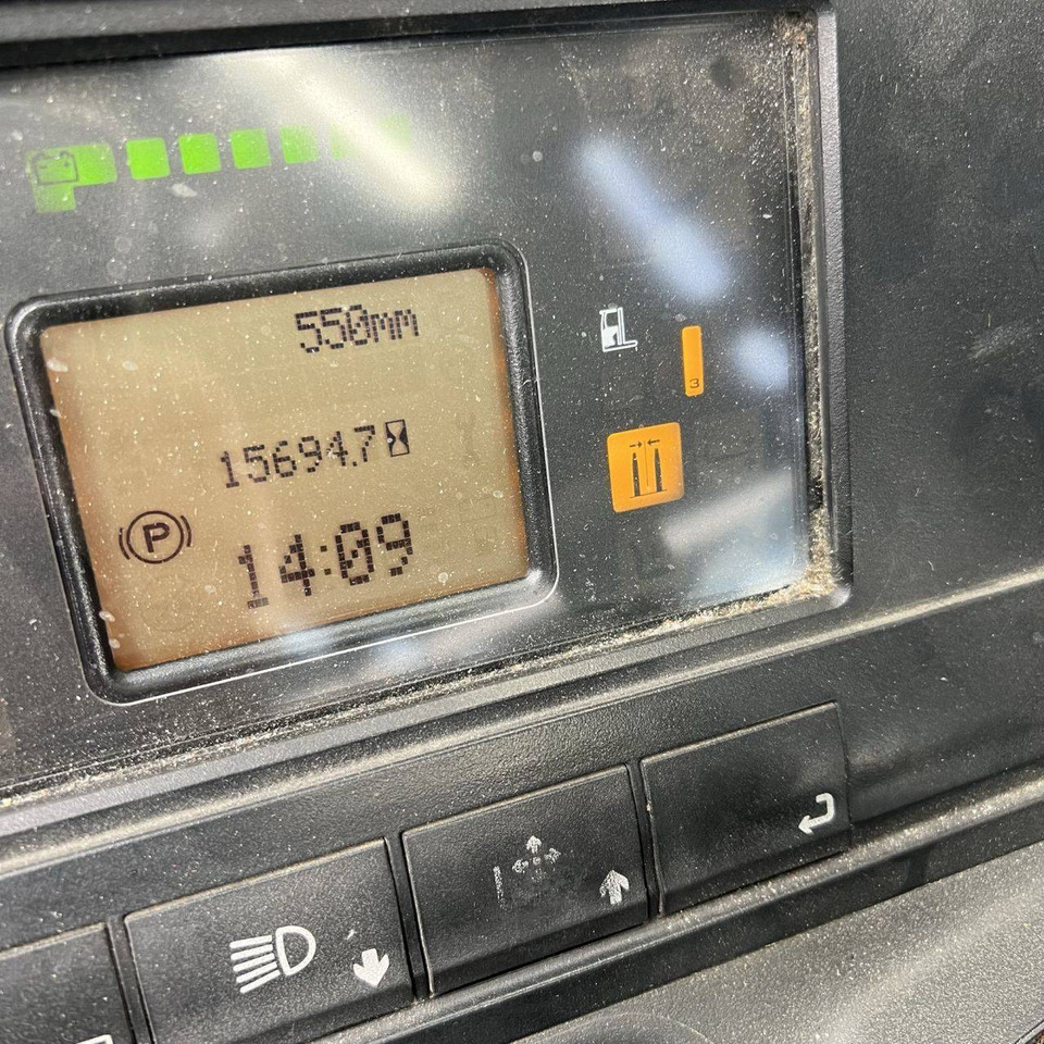 Linde R20 HD (1120) - Schubmaststapler: das Bild 3 Linde R20 HD (1120) - Schubmaststapler: das Bild 3