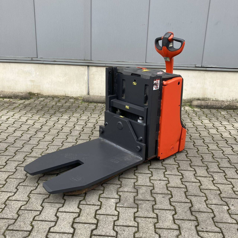 Linde T20X (1152) Rotabatt - Niederhubwagen: das Bild 2 Linde T20X (1152) Rotabatt - Niederhubwagen: das Bild 2