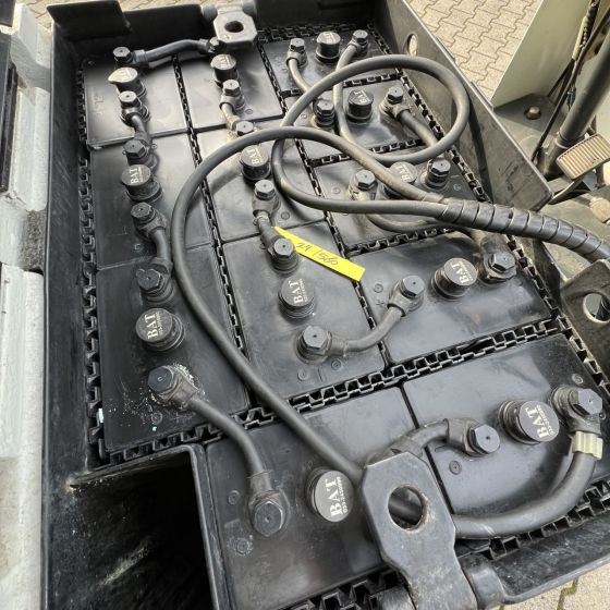 OM E10N - Elektrostapler: das Bild 3 OM E10N - Elektrostapler: das Bild 3