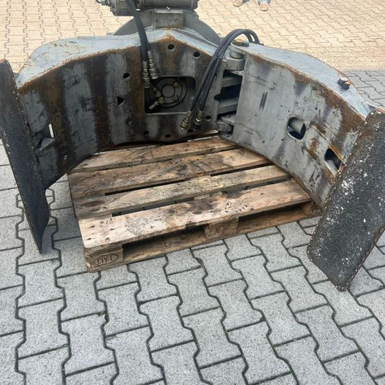 Klammergeräte für Flurförderzeug Paper roll clamp rotating: das Bild 1