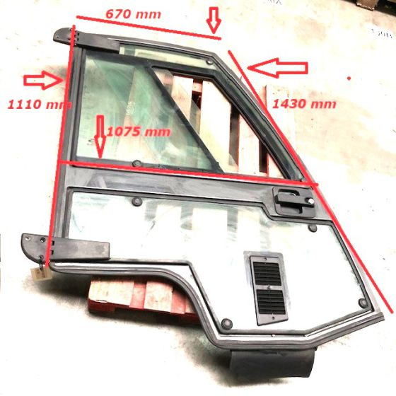 Right door for Nissan - Fahrerhaus und Interieur für Flurförderzeug: das Bild 3 Right door for Nissan - Fahrerhaus und Interieur für Flurförderzeug: das Bild 3