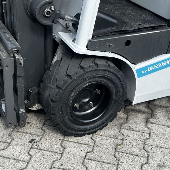 Unicarriers EF18 (JAG1N1L18Q) - Elektrostapler: das Bild 5 Unicarriers EF18 (JAG1N1L18Q) - Elektrostapler: das Bild 5