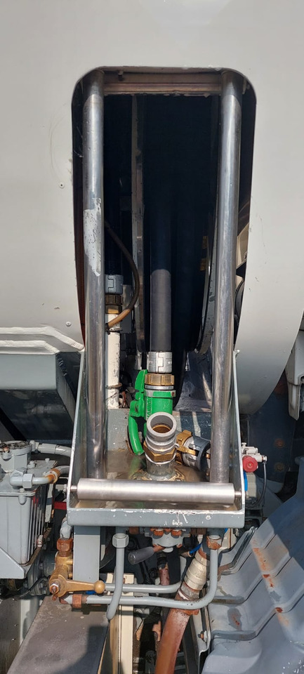 MAN HS 26 FNLC - Tankwagen: das Bild 3 MAN HS 26 FNLC - Tankwagen: das Bild 3