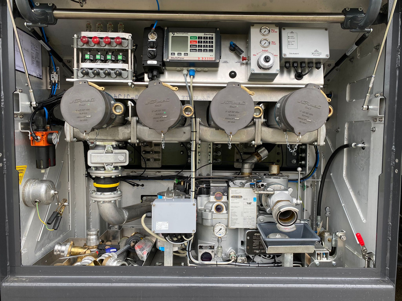 Tankwagen SCANIA P370: das Bild 10