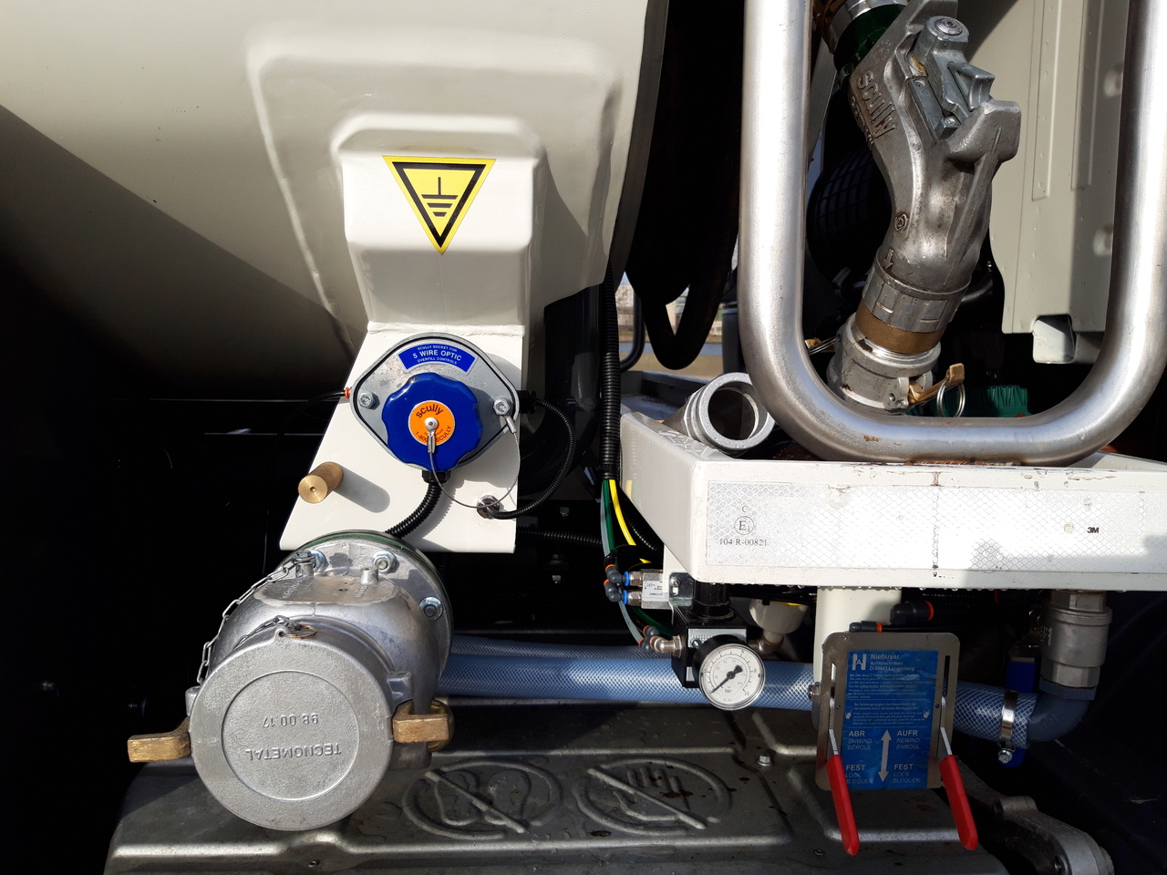 Tankwagen Volvo FM: das Bild 9