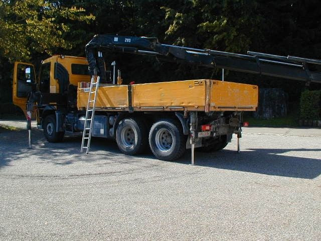 Volvo FH 12 6x4 Volvo FH 12 6x4 - Pritsche LKW, Autokran: das Bild 2 Volvo FH 12 6x4 Volvo FH 12 6x4 - Pritsche LKW, Autokran: das Bild 2