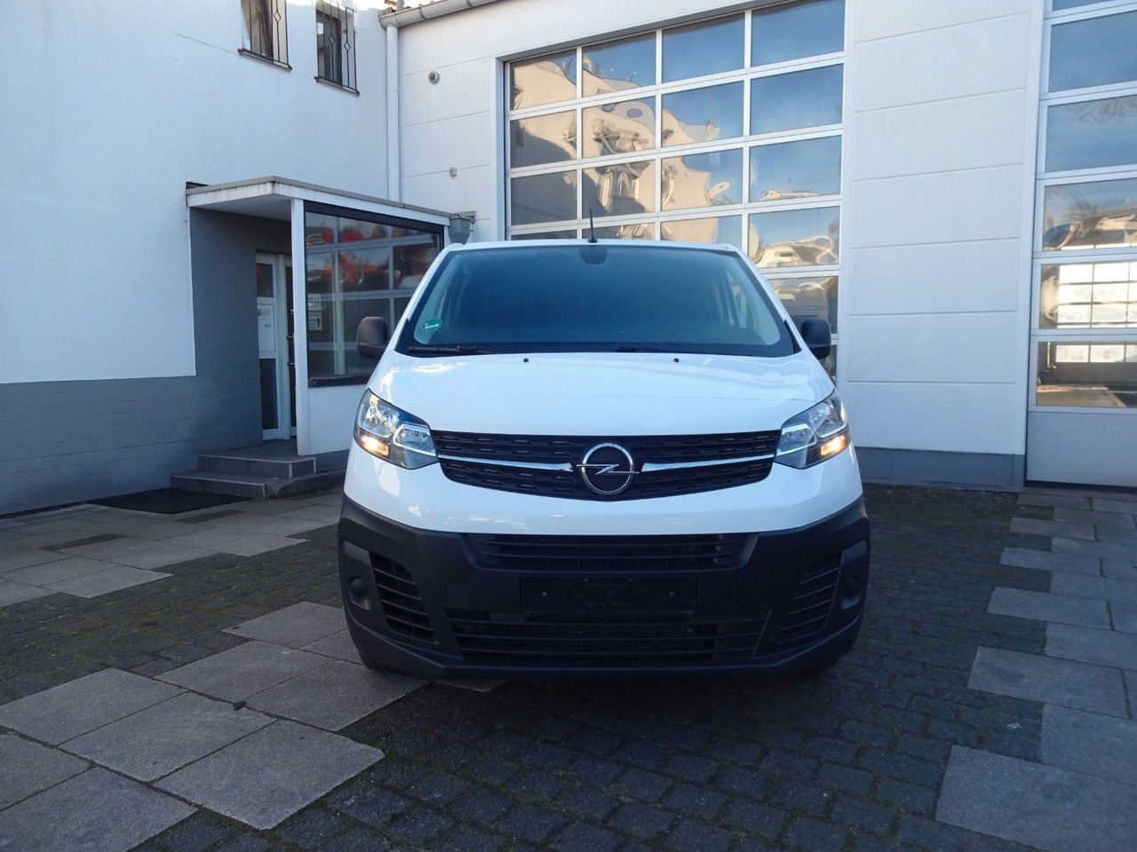 Opel 50 x Vivaro Kasten, L1H1, Klima, PDC, Tempomat - Kleintransporter: das Bild 4 Opel 50 x Vivaro Kasten, L1H1, Klima, PDC, Tempomat - Kleintransporter: das Bild 4