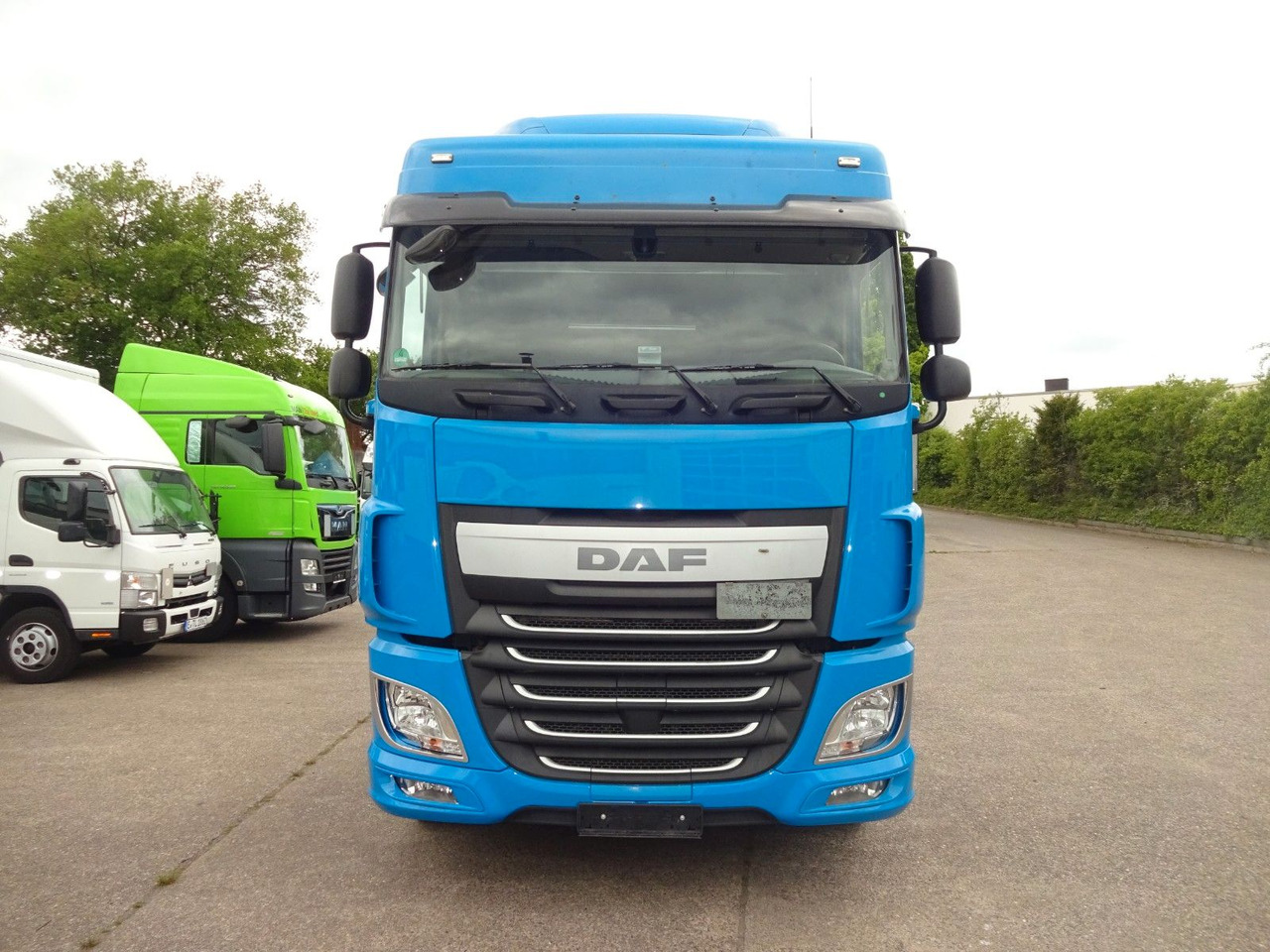 DAF XF 440, SC, Klima, 2 x Tank, Intarder, - Sattelzugmaschine: das Bild 2 DAF XF 440, SC, Klima, 2 x Tank, Intarder, - Sattelzugmaschine: das Bild 2