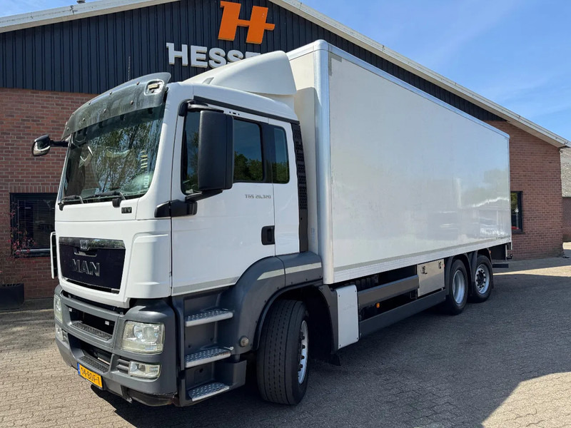 MAN TGS 26.320 EEV Koffer Stuuras AHK 3.000KG LBW 337.340KM! NL TRUCK - Koffer LKW: das Bild 1 MAN TGS 26.320 EEV Koffer Stuuras AHK 3.000KG LBW 337.340KM! NL TRUCK - Koffer LKW: das Bild 1