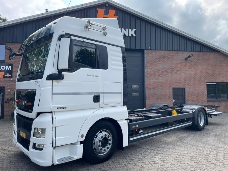 MAN TGX 18.400 XLX AHK LBW Standairco NL Truck - Containerwagen/ Wechselfahrgestell LKW: das Bild 1 MAN TGX 18.400 XLX AHK LBW Standairco NL Truck - Containerwagen/ Wechselfahrgestell LKW: das Bild 1