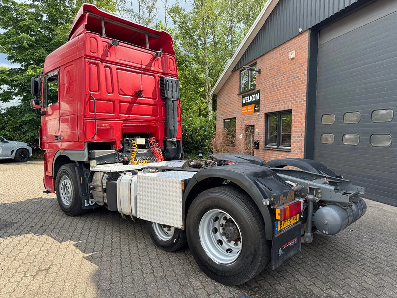 DAF XF 105.460 6X2 Midlift Hydrauliek Airco NL Truck - Sattelzugmaschine: das Bild 4 DAF XF 105.460 6X2 Midlift Hydrauliek Airco NL Truck - Sattelzugmaschine: das Bild 4