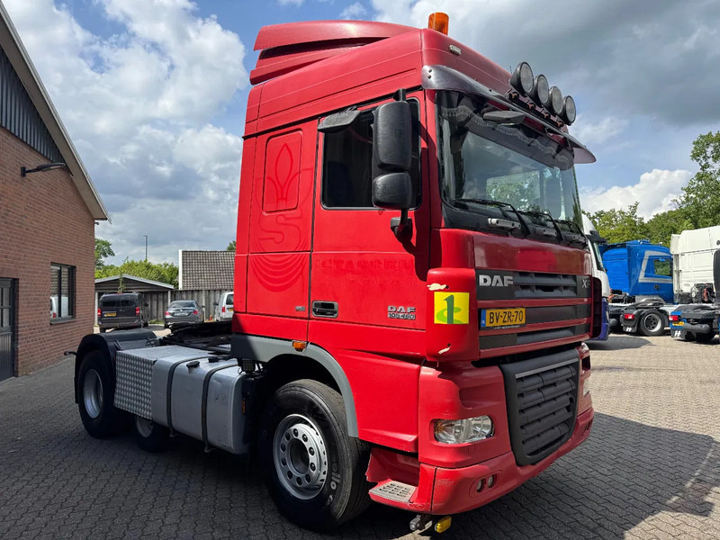 DAF XF 105.460 6X2 Midlift Hydrauliek Airco NL Truck - Sattelzugmaschine: das Bild 2 DAF XF 105.460 6X2 Midlift Hydrauliek Airco NL Truck - Sattelzugmaschine: das Bild 2