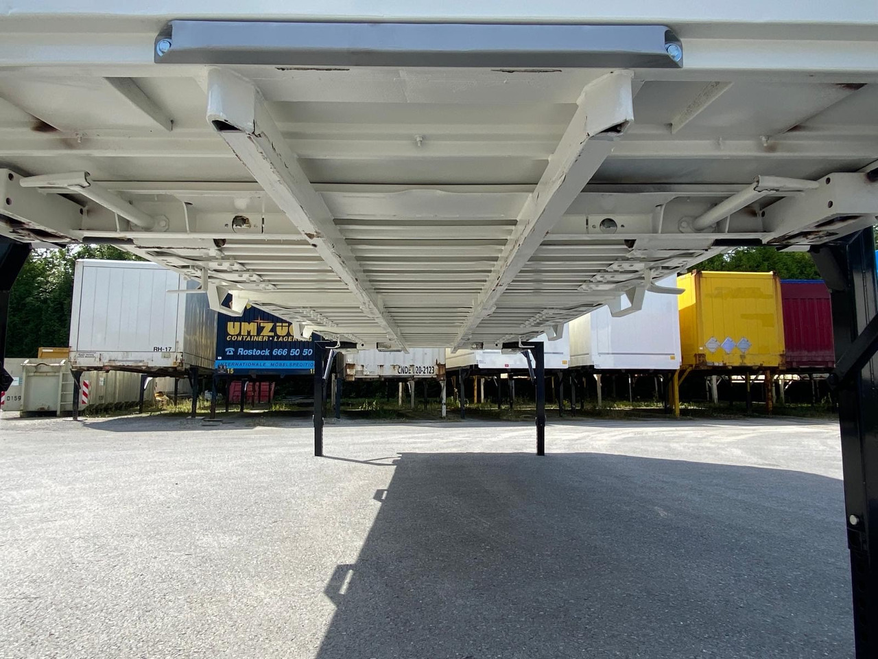 Kofferaufbau Krone BDF-System 7.45, LACK NEU, FABRIKNEUE Portaltüren: das Bild 8