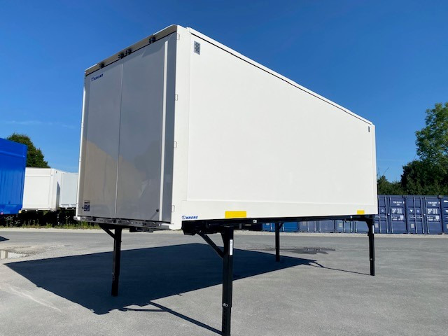 Krone BDF-System, 7.450 mm lang, Dach isoliert - Kofferaufbau: das Bild 1 Krone BDF-System, 7.450 mm lang, Dach isoliert - Kofferaufbau: das Bild 1