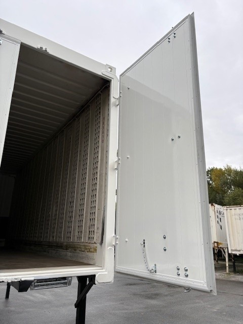 Krone BDF-System 7.450 mm lang, LACK NEU!! - Seecontainer: das Bild 2 Krone BDF-System 7.450 mm lang, LACK NEU!! - Seecontainer: das Bild 2