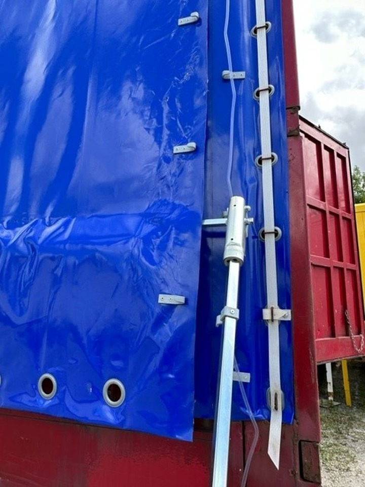 Krone BDF-System, 7.450 mm lang, neue ROLLFIXPLANE in RAL 5002 Ultramarinblau, - Planenaufbau: das Bild 3 Krone BDF-System, 7.450 mm lang, neue ROLLFIXPLANE in RAL 5002 Ultramarinblau, - Planenaufbau: das Bild 3