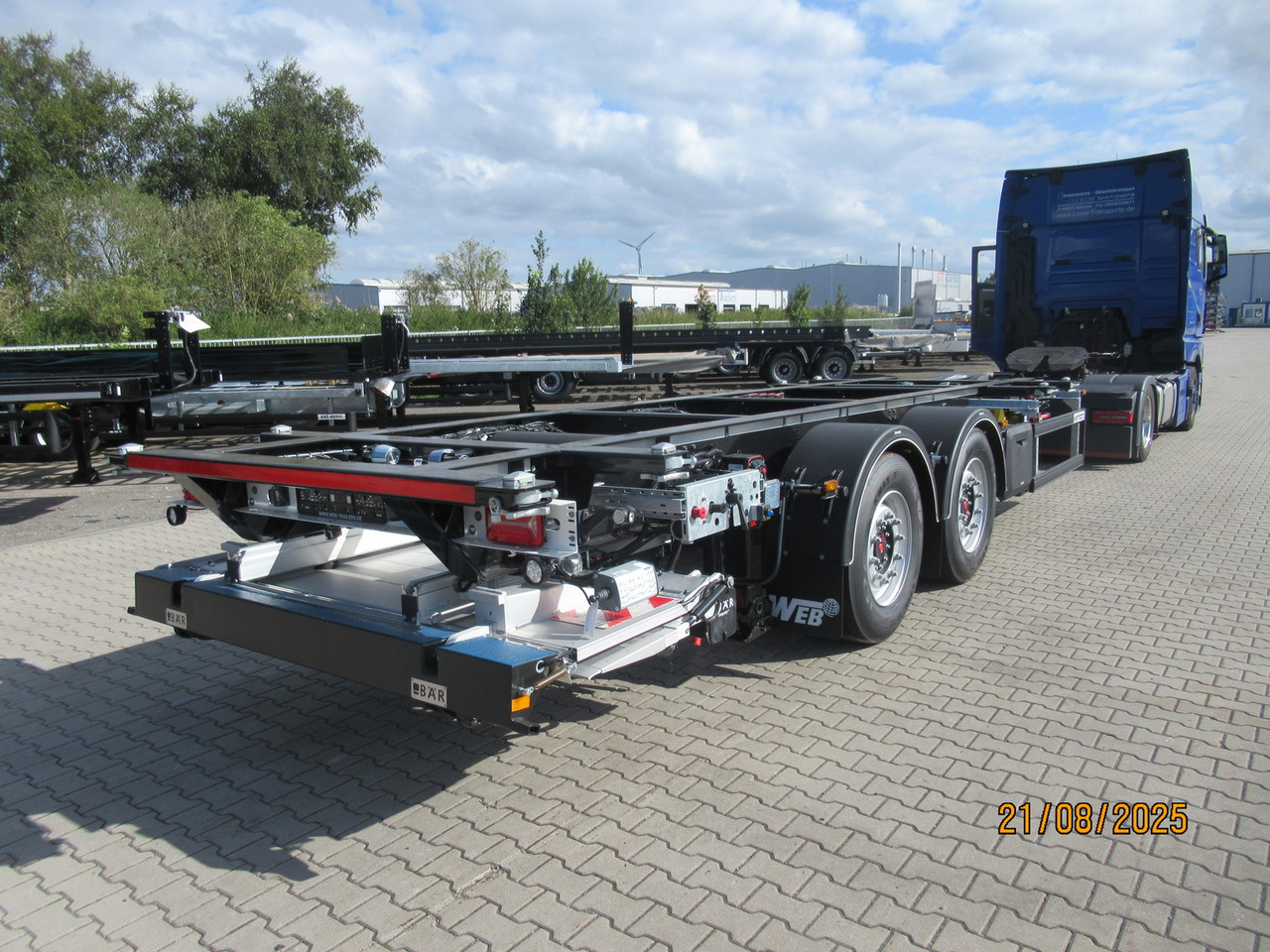 System Trailers BDF-System, Standard ohne Zulassung, mit Ladebordwand - Koffer Anhänger: das Bild 1 System Trailers BDF-System, Standard ohne Zulassung, mit Ladebordwand - Koffer Anhänger: das Bild 1