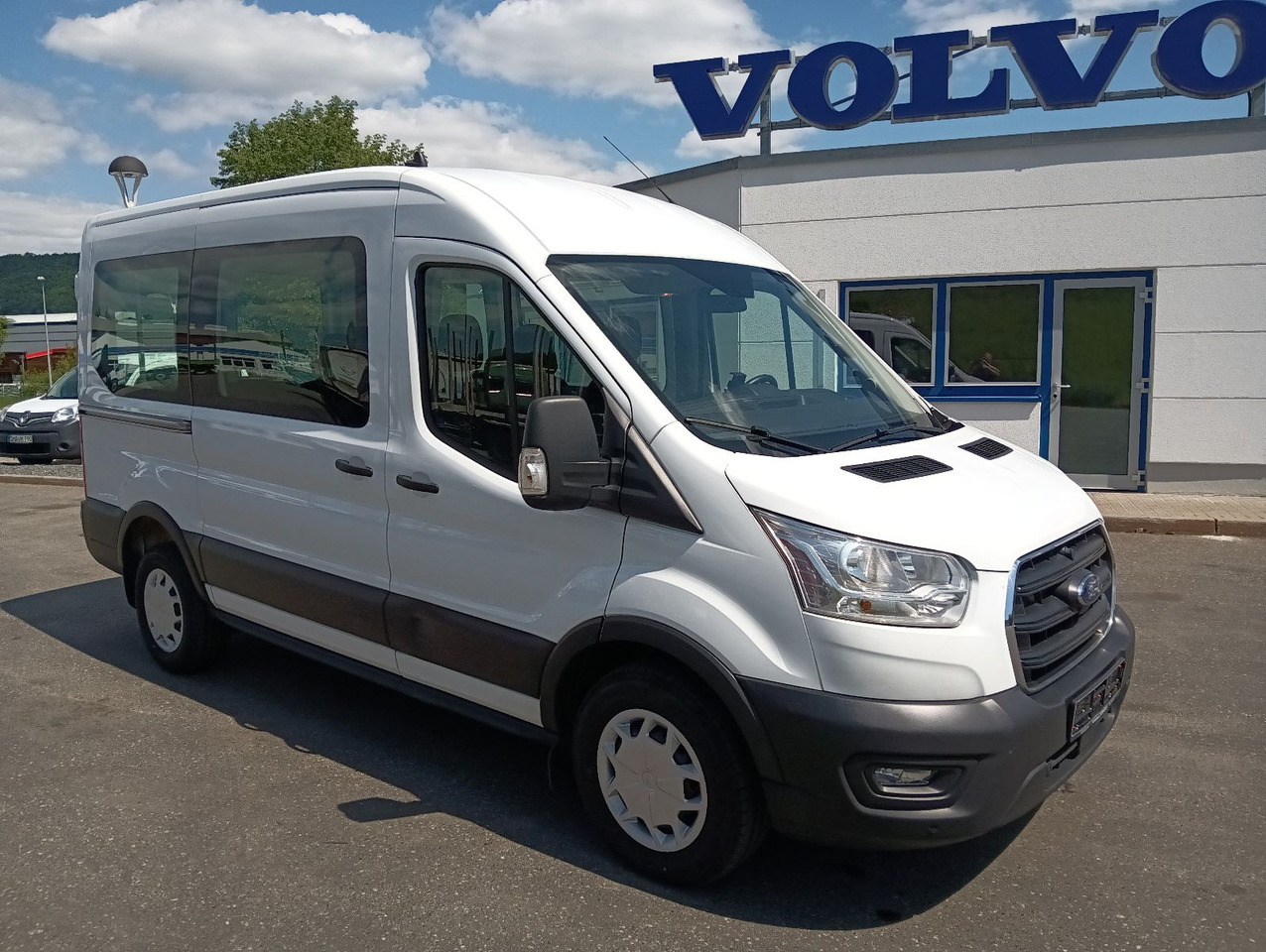Ford Transit Kombi 350 L2 Trend 9-Sitzer 2xHeizung/Kl - Personentransporter, Transporter mit Doppelkabine: das Bild 2 Ford Transit Kombi 350 L2 Trend 9-Sitzer 2xHeizung/Kl - Personentransporter, Transporter mit Doppelkabine: das Bild 2