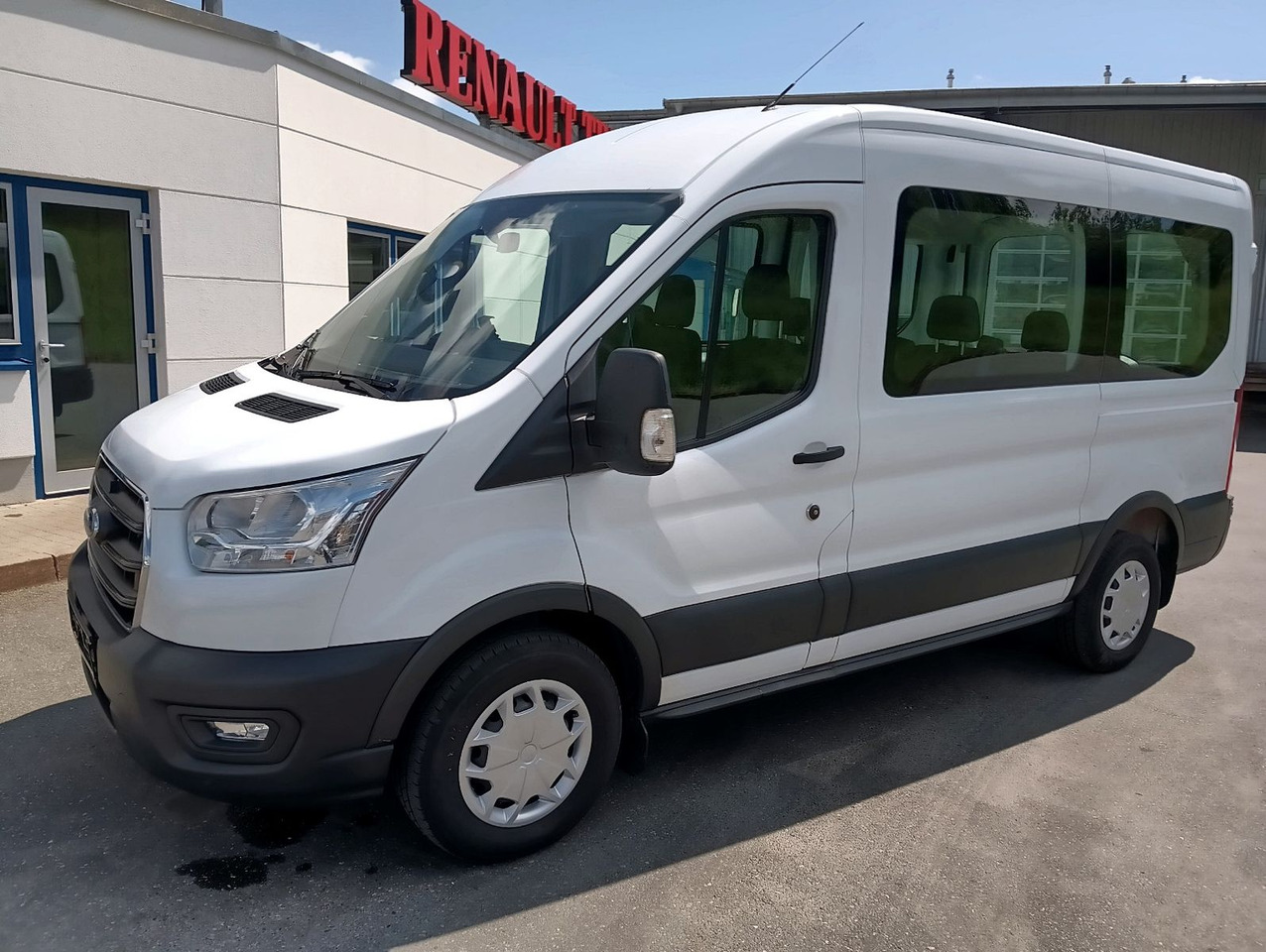 Ford Transit Kombi 350 L2 Trend 9-Sitzer 2xHeizung/Kl - Personentransporter, Transporter mit Doppelkabine: das Bild 5 Ford Transit Kombi 350 L2 Trend 9-Sitzer 2xHeizung/Kl - Personentransporter, Transporter mit Doppelkabine: das Bild 5