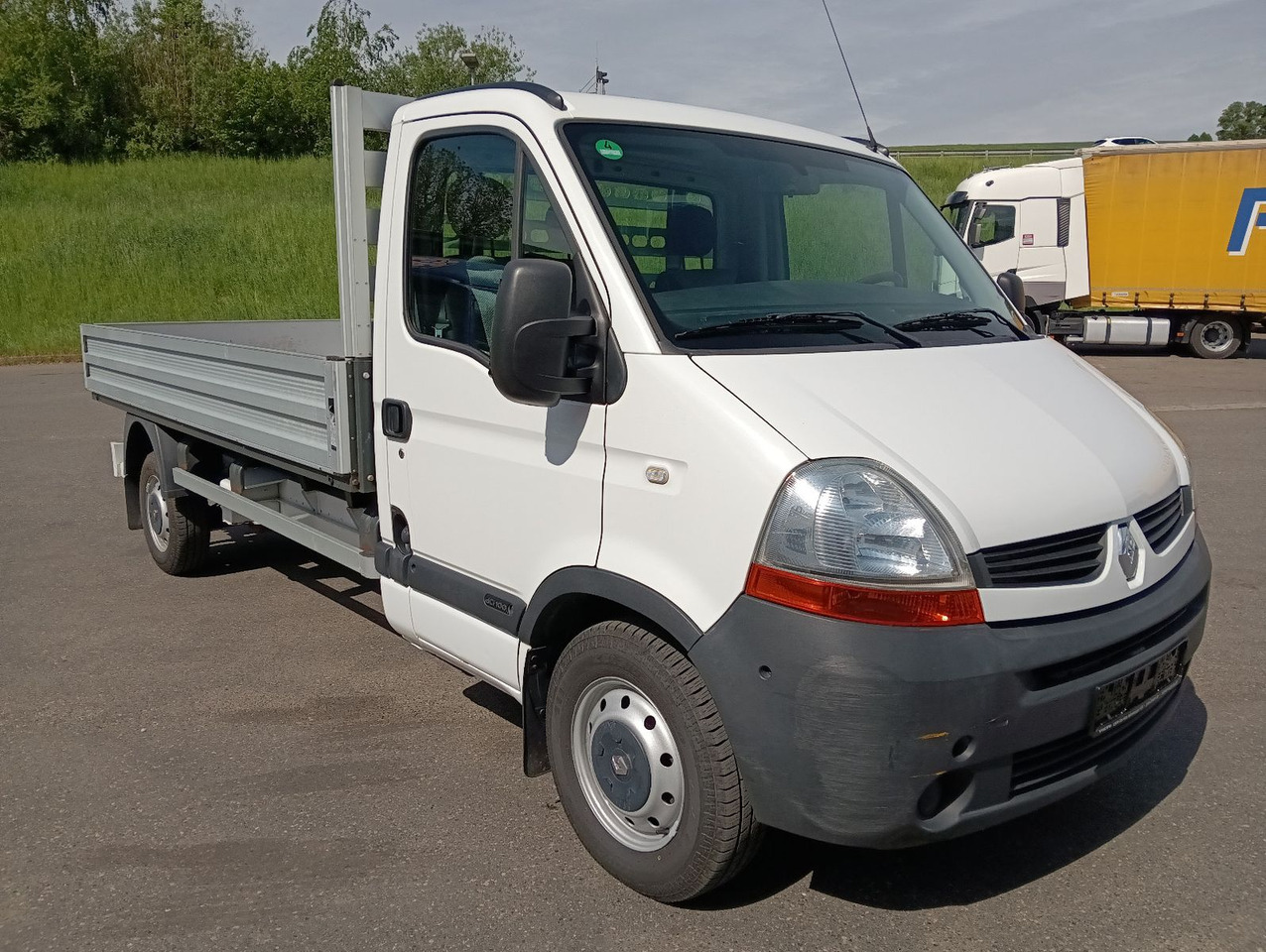 Renault MASTER 3,5t AHK, TÜV/Reifen/Bremse NEU orig.64t - Pritsche Transporter, Transporter mit Doppelkabine: das Bild 1 Renault MASTER 3,5t AHK, TÜV/Reifen/Bremse NEU orig.64t - Pritsche Transporter, Transporter mit Doppelkabine: das Bild 1
