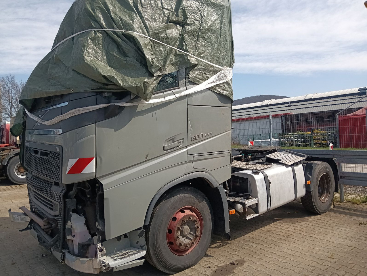 Volvo FH 500 Globe CRAWLER Hydr.,Luft/Luft Motor läuft - Sattelzugmaschine: das Bild 2 Volvo FH 500 Globe CRAWLER Hydr.,Luft/Luft Motor läuft - Sattelzugmaschine: das Bild 2