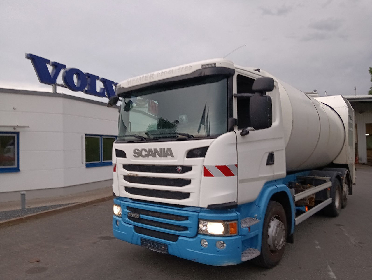 Scania G360 6x2 RETARDER FAUN ROTOPRESS 521L Zöller 230 - Müllwagen: das Bild 1 Scania G360 6x2 RETARDER FAUN ROTOPRESS 521L Zöller 230 - Müllwagen: das Bild 1