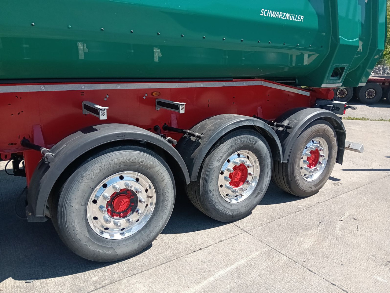Schwarzmüller 3-A ALU-MULDE mHARDOX ALCOA 25m3 SAF 5420kgPlane - Kipper Auflieger: das Bild 4 Schwarzmüller 3-A ALU-MULDE mHARDOX ALCOA 25m3 SAF 5420kgPlane - Kipper Auflieger: das Bild 4