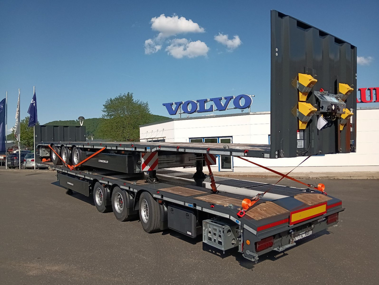 Schwarzmüller 3Achs Tele Rampen TwistLock40+2x20"SAF Lenk+Lift - Pritschenauflieger/ Plattformauflieger: das Bild 1 Schwarzmüller 3Achs Tele Rampen TwistLock40+2x20"SAF Lenk+Lift - Pritschenauflieger/ Plattformauflieger: das Bild 1