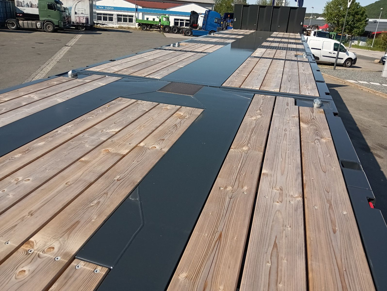 Pritschenauflieger/ Plattformauflieger Schwarzmüller 3Achs Tele Rampen TwistLock40+2x20"SAF Lenk+Lift: das Bild 12 Pritschenauflieger/ Plattformauflieger Schwarzmüller 3Achs Tele Rampen TwistLock40+2x20"SAF Lenk+Lift: das Bild 12