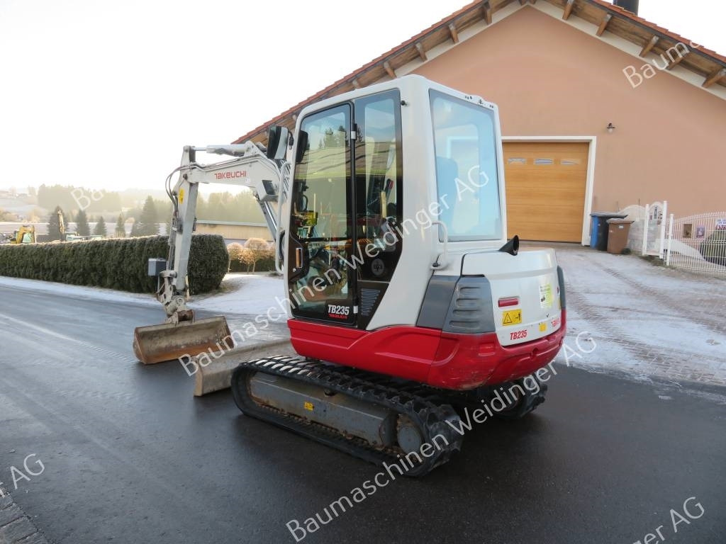 Takeuchi TB 235 - Minibagger: das Bild 5 Takeuchi TB 235 - Minibagger: das Bild 5