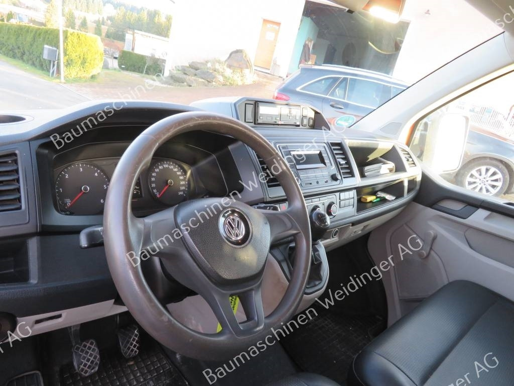 Pritsche Transporter, Transporter mit Doppelkabine VW Doka T6: das Bild 7