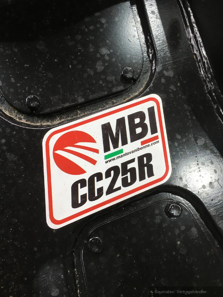 MBI CC25R für 25- 32to. Bagger - Abbruchschere für Baumaschine: das Bild 4 MBI CC25R für 25- 32to. Bagger - Abbruchschere für Baumaschine: das Bild 4