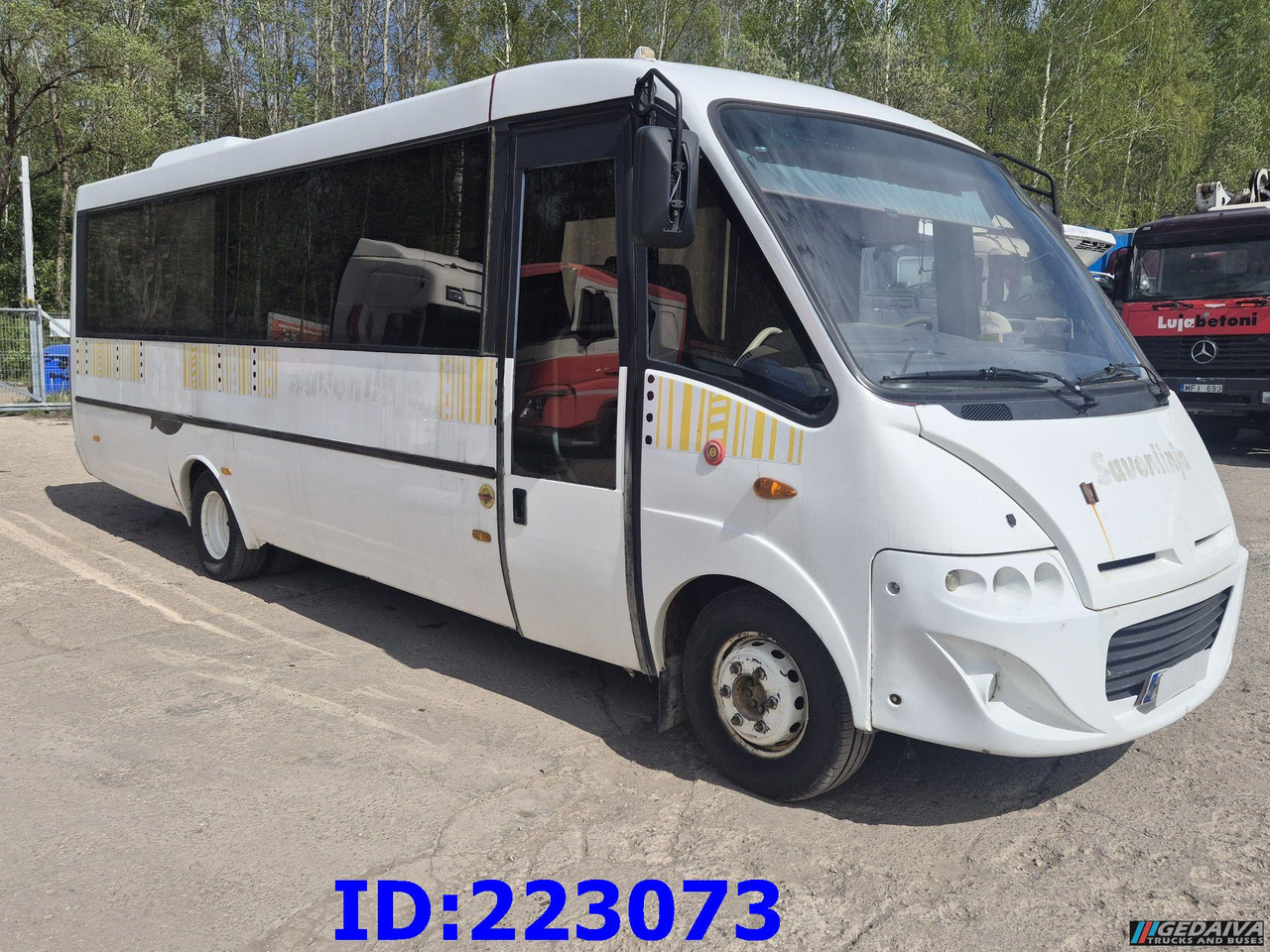 IVECO Thesi 65C18 27place - Reisebus: das Bild 4 IVECO Thesi 65C18 27place - Reisebus: das Bild 4
