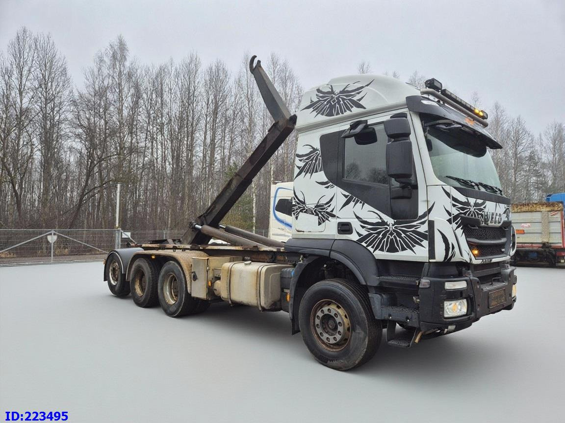 IVECO Trakker AT350 8x4 -Full steel - Steering axle - Abrollkipper: das Bild 4 IVECO Trakker AT350 8x4 -Full steel - Steering axle - Abrollkipper: das Bild 4