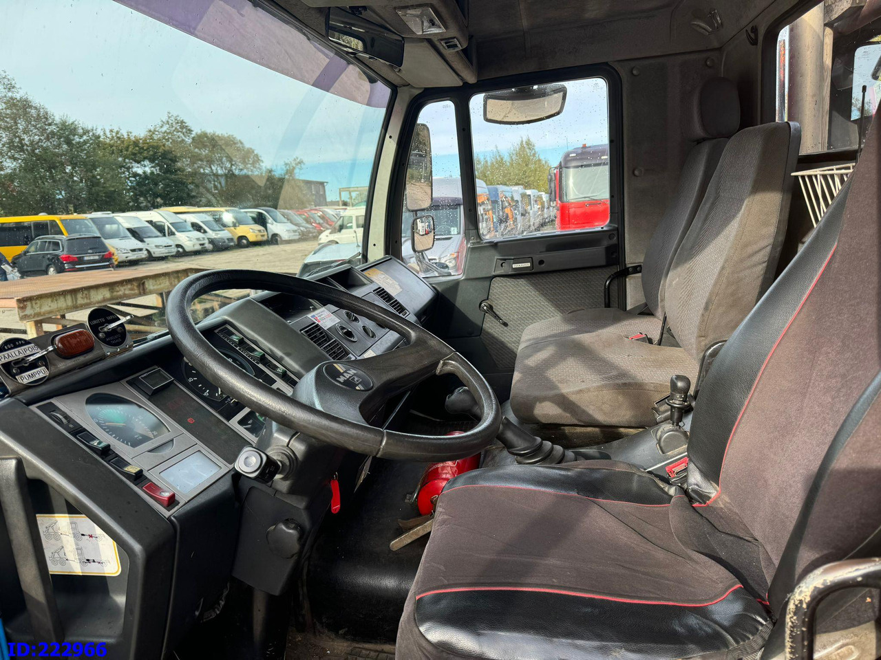 Abschleppwagen MAN 12.224: das Bild 10