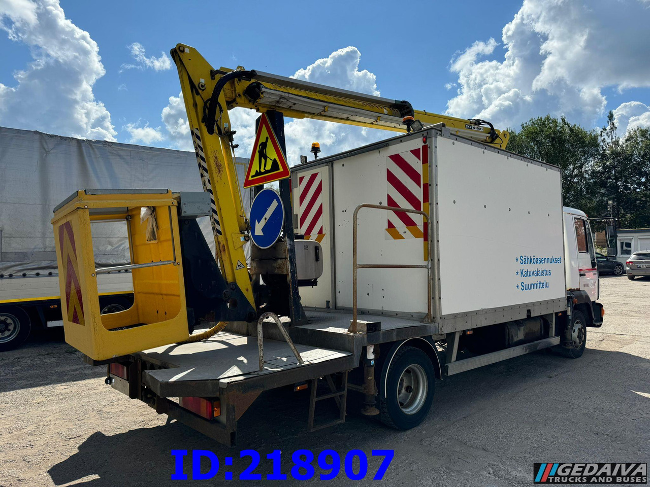 MAN LE 220C + Sky King 179TV - LKW mit Arbeitsbühne: das Bild 5 MAN LE 220C + Sky King 179TV - LKW mit Arbeitsbühne: das Bild 5