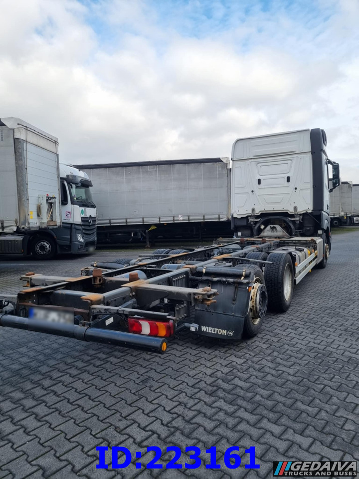 MERCEDES-BENZ Actros 2542 BDF 6x2 Euro6 - Fahrgestell LKW: das Bild 4 MERCEDES-BENZ Actros 2542 BDF 6x2 Euro6 - Fahrgestell LKW: das Bild 4