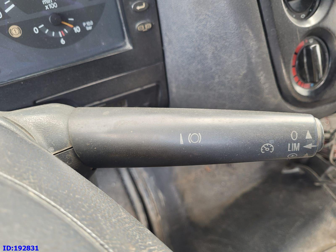 Betonpumpe MERCEDES-BENZ Atego 2628 6x4 Schwing 17m 9m3: das Bild 18