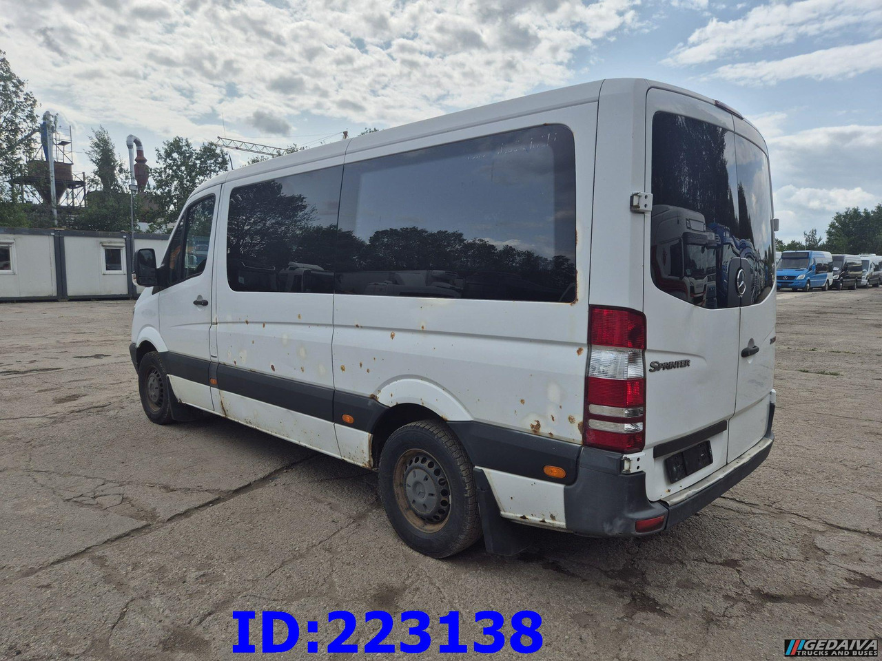 MERCEDES-BENZ Sprinter 213 - Euro5 - Reisebus: das Bild 5 MERCEDES-BENZ Sprinter 213 - Euro5 - Reisebus: das Bild 5