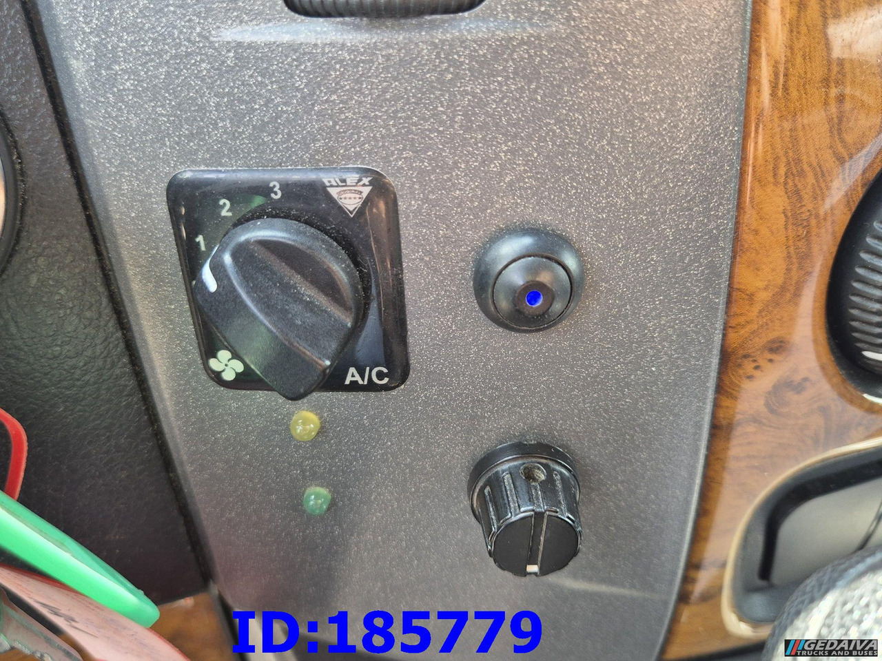Reisebus MERCEDES-BENZ Sprinter 316 - VIP - Avestark: das Bild 14