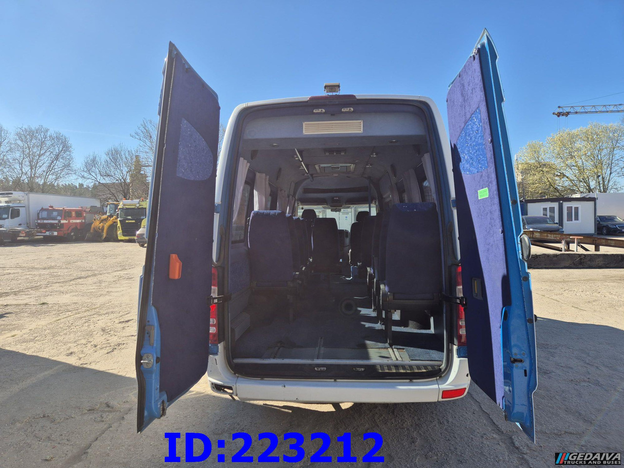 Reisebus MERCEDES-BENZ Sprinter 316 VIP Euro5: das Bild 6