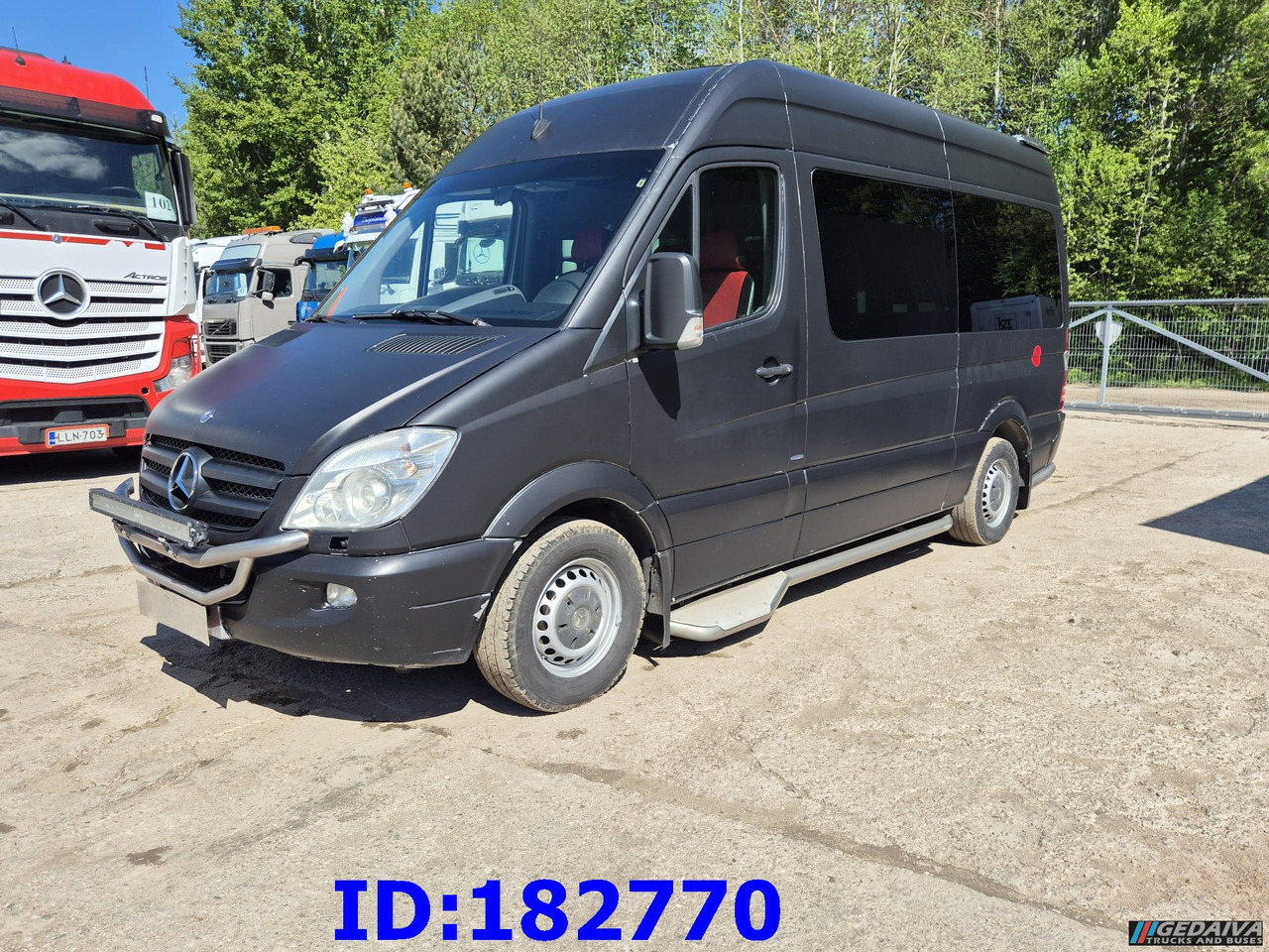 MERCEDES-BENZ Sprinter 319 VIP Euro5 - Reisebus: das Bild 4 MERCEDES-BENZ Sprinter 319 VIP Euro5 - Reisebus: das Bild 4