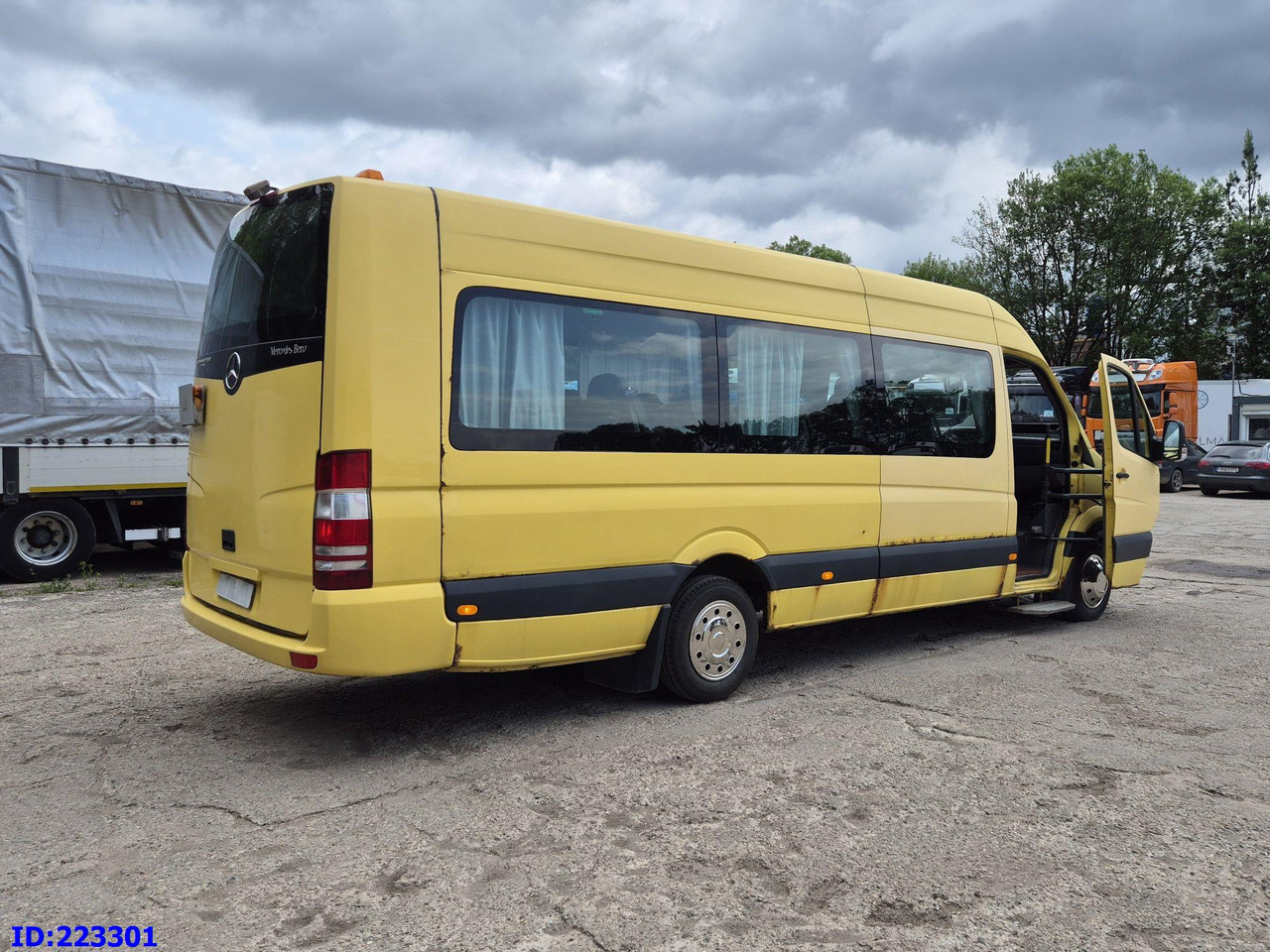 MERCEDES-BENZ Sprinter 515 TRANSFER 23 PLACES - Kleinbus, Personentransporter: das Bild 5 MERCEDES-BENZ Sprinter 515 TRANSFER 23 PLACES - Kleinbus, Personentransporter: das Bild 5