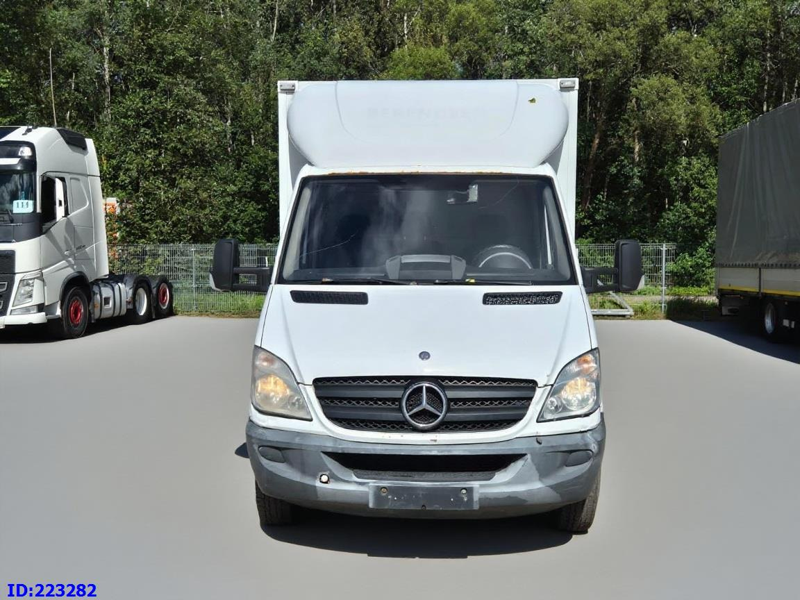 MERCEDES-BENZ Sprinter 516 SUPER - Koffer Transporter: das Bild 2 MERCEDES-BENZ Sprinter 516 SUPER - Koffer Transporter: das Bild 2
