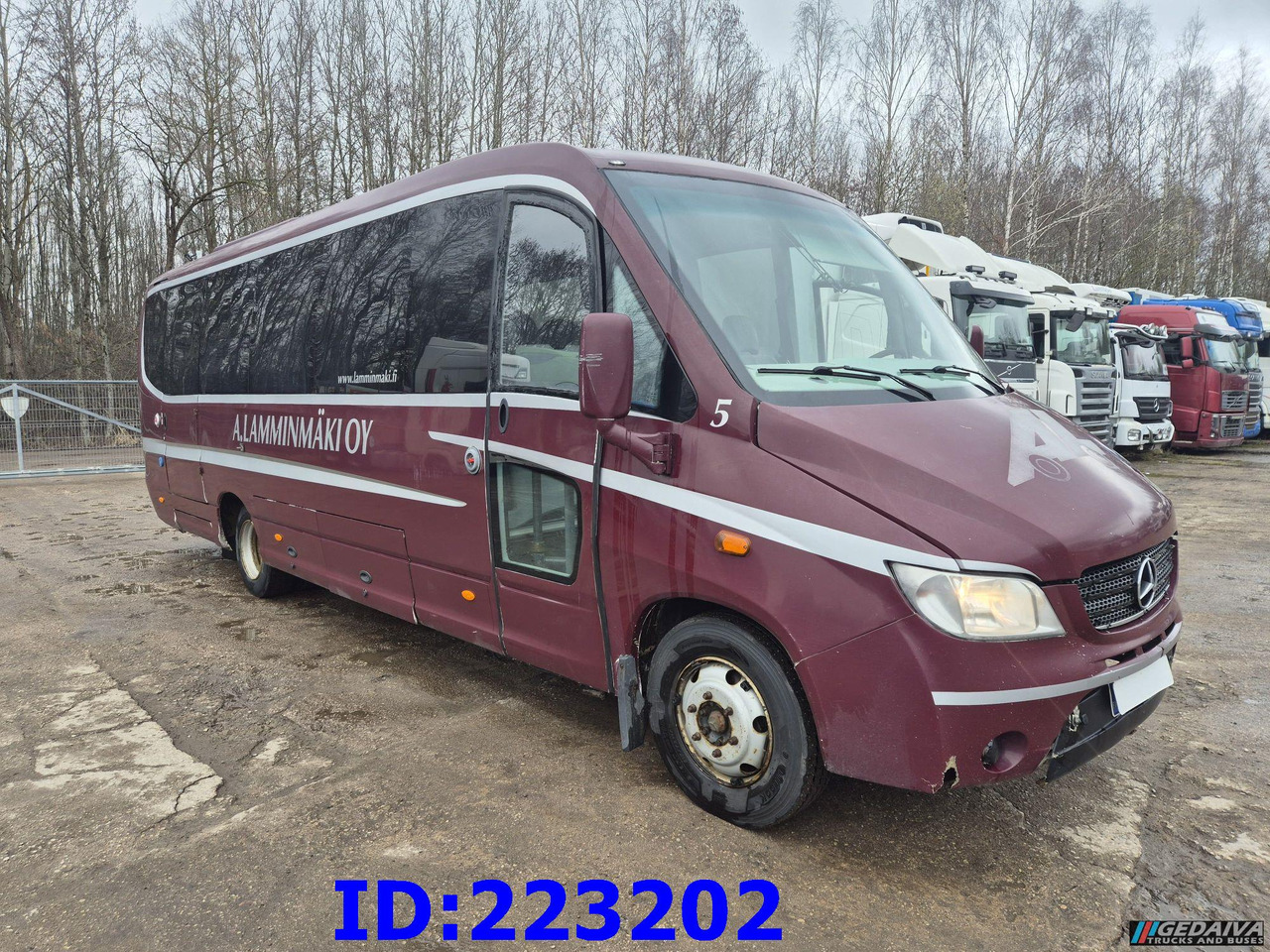 MERCEDES-BENZ Sunrider 818D Vario 33 - Seater - Reisebus: das Bild 4 MERCEDES-BENZ Sunrider 818D Vario 33 - Seater - Reisebus: das Bild 4