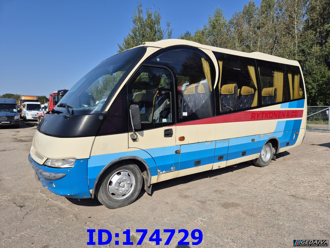MERCEDES-BENZ Vario 815 26-Seater - Reisebus: das Bild 1 MERCEDES-BENZ Vario 815 26-Seater - Reisebus: das Bild 1