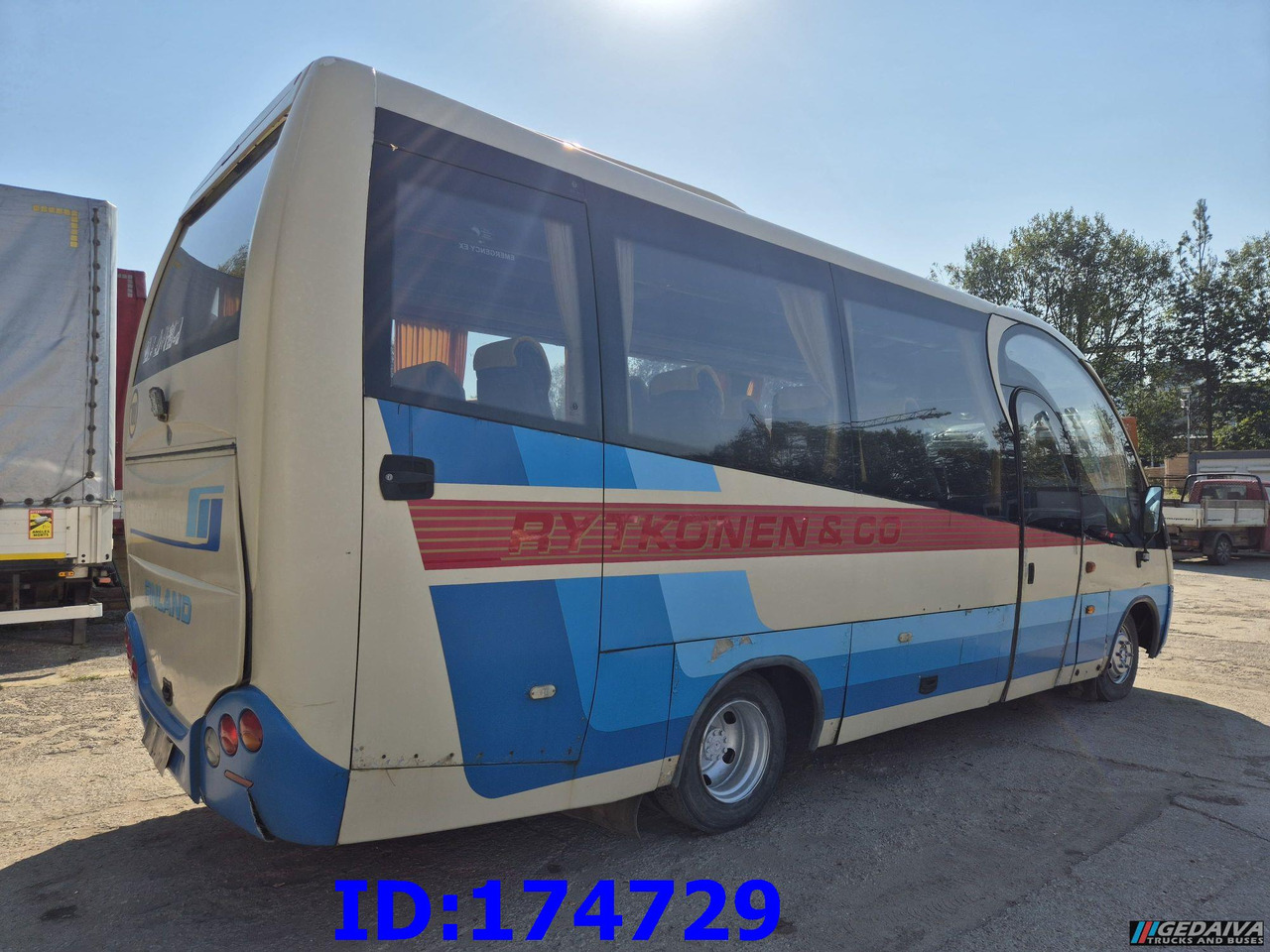 MERCEDES-BENZ Vario 815 26-Seater - Reisebus: das Bild 5 MERCEDES-BENZ Vario 815 26-Seater - Reisebus: das Bild 5